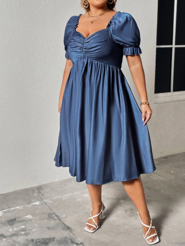 Plus Size Sweetheart Neck Ruched Dress – Cinched Slimming Square Style - Image 2