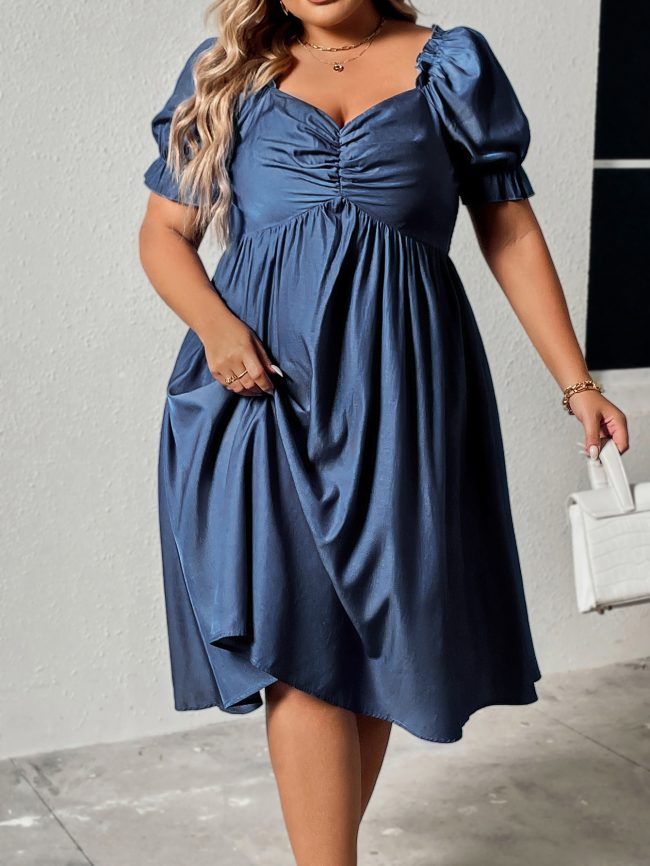 Plus Size Sweetheart Neck Ruched Dress – Cinched Slimming Square Style - Image 4